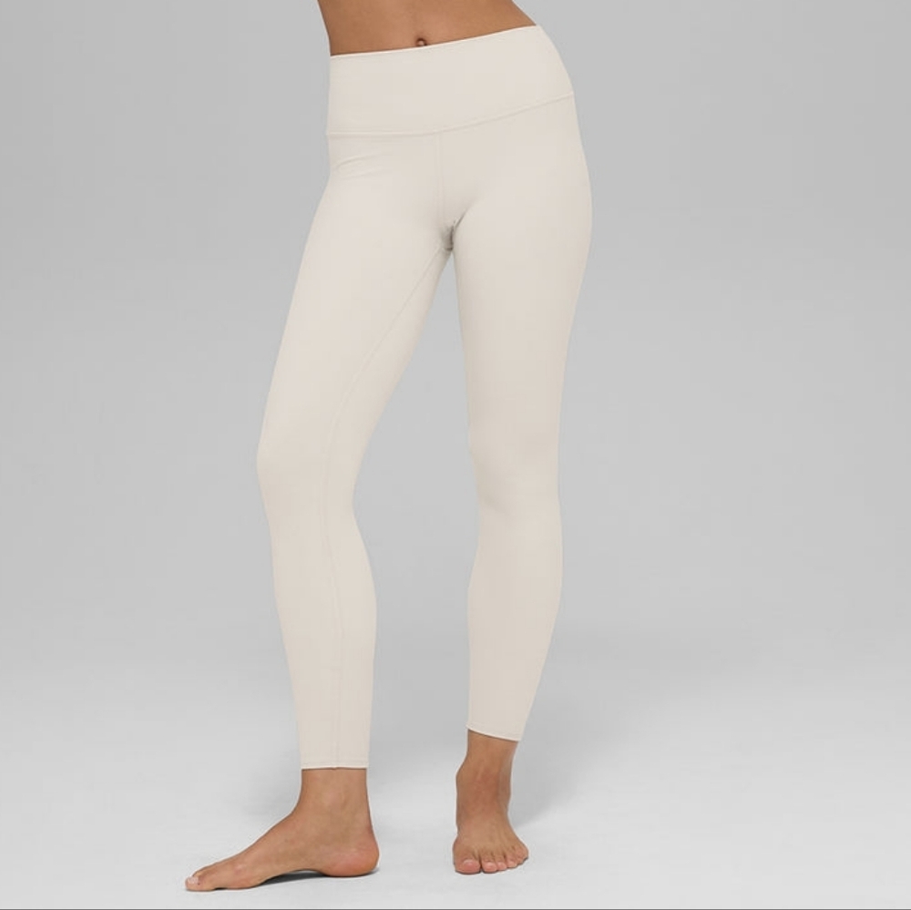 ALO‎ yoga size Small High Waist 7/8 Highlight Leggings Cream Soft Contouring